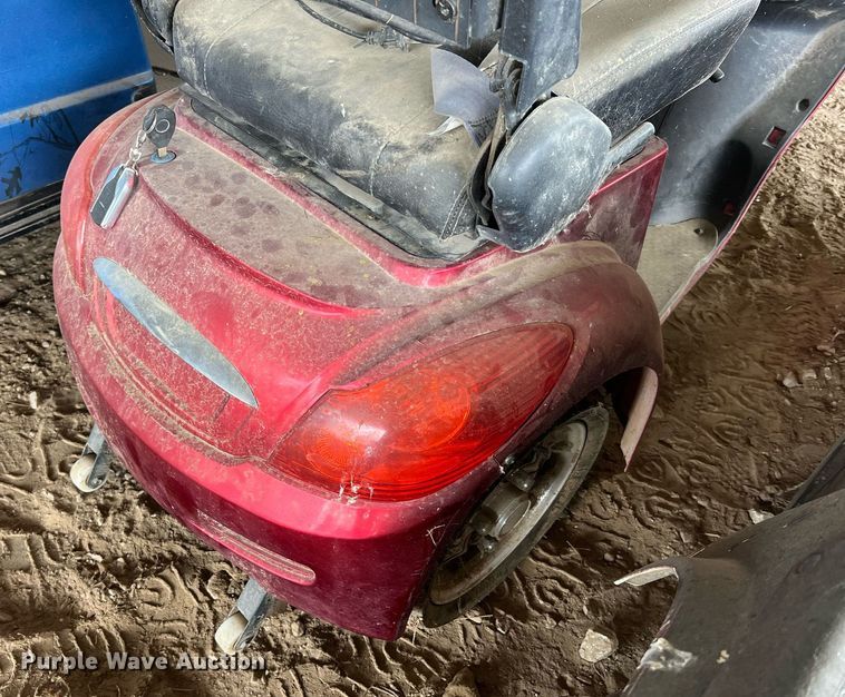 image for item II9068 (2) golf carts