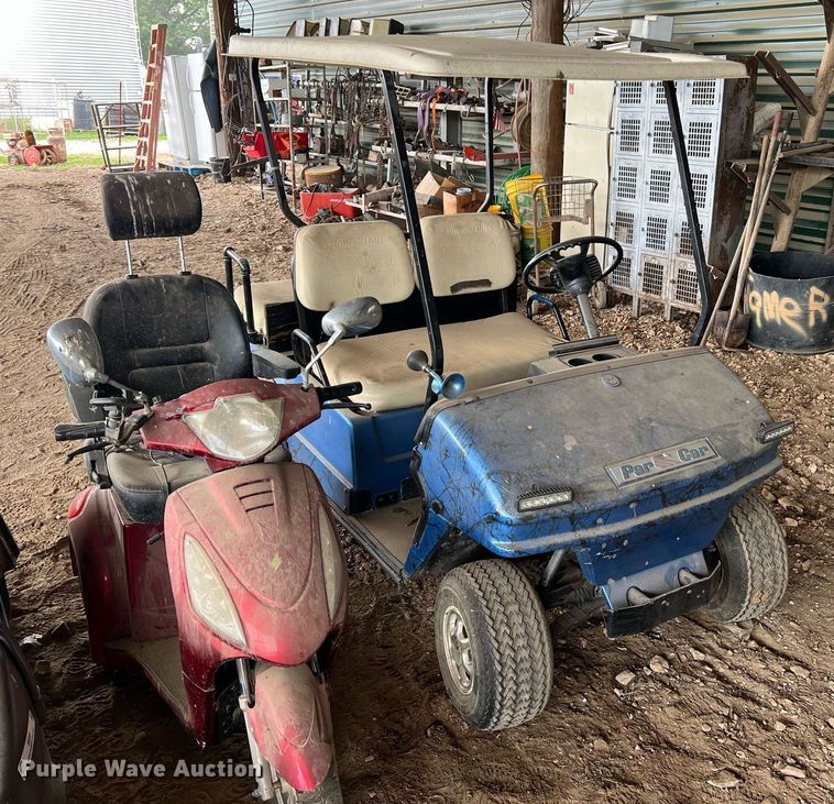 image for item II9068 (2) golf carts