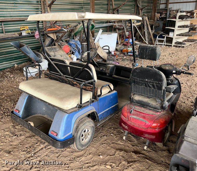 image for item II9068 (2) golf carts