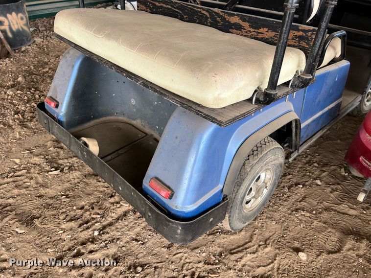 image for item II9068 (2) golf carts