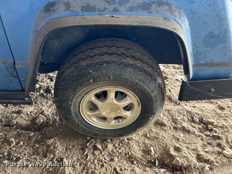 image for item II9068 (2) golf carts