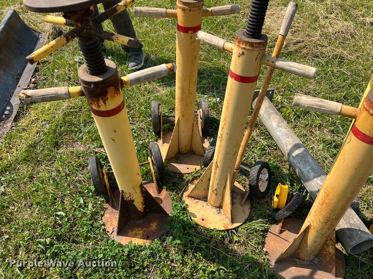 image for item II9076 (7) jack stands