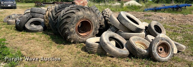 image for item II9078 Wheels and tires