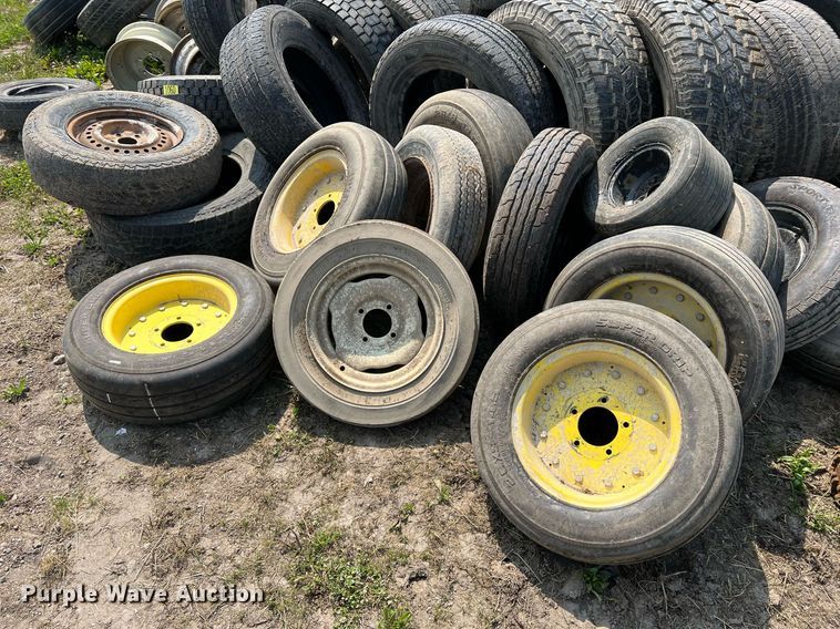 image for item II9078 Wheels and tires