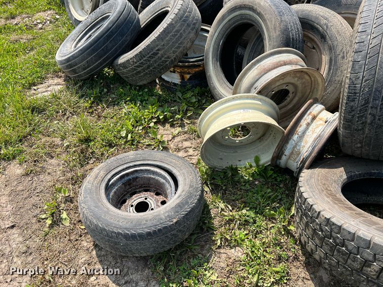 image for item II9078 Wheels and tires