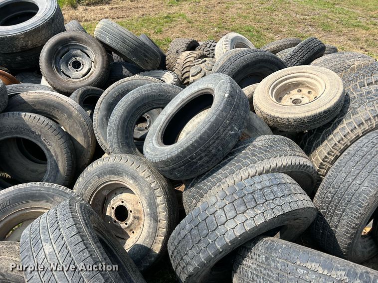 image for item II9078 Wheels and tires