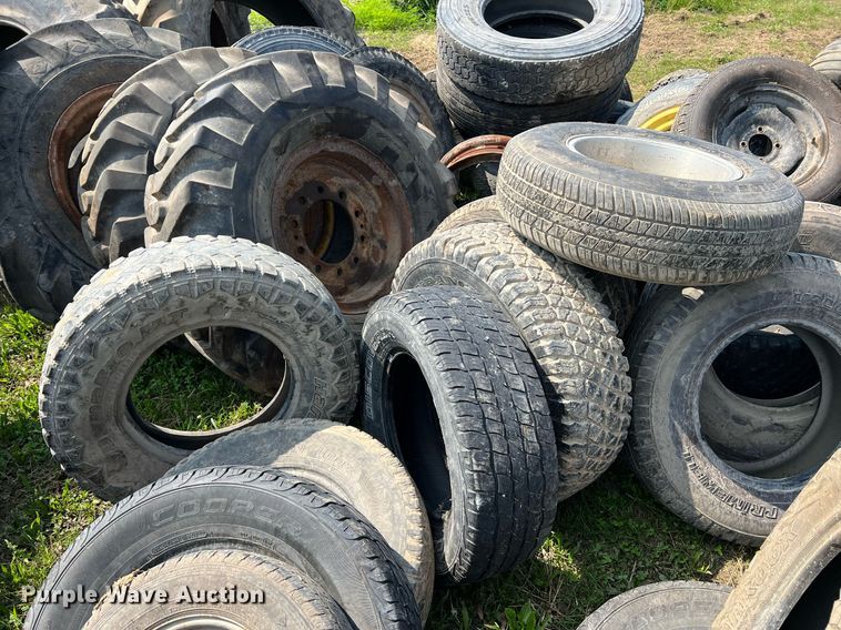 image for item II9078 Wheels and tires