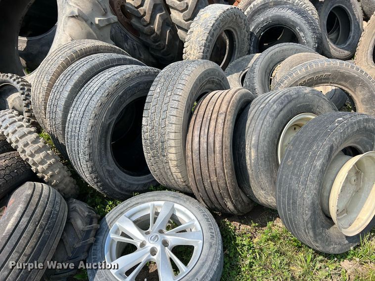 image for item II9078 Wheels and tires