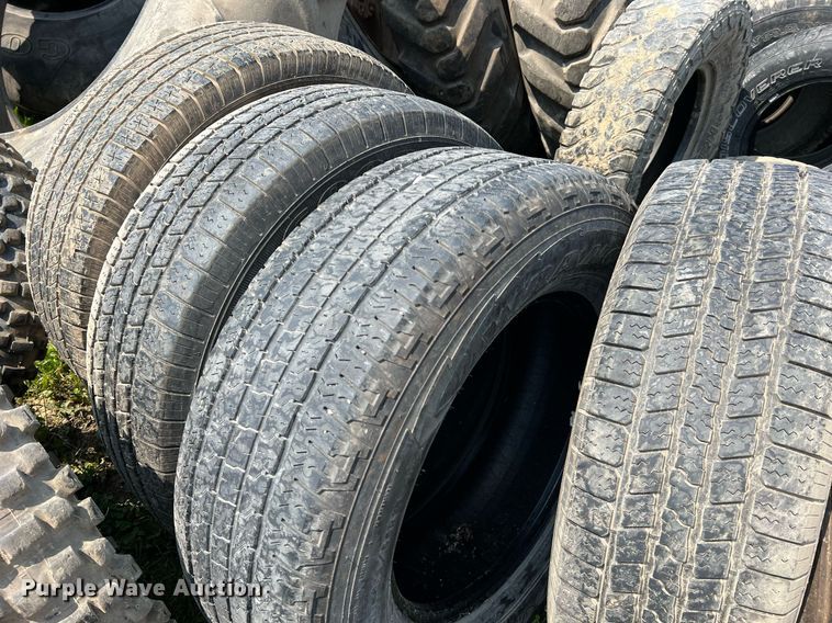 image for item II9078 Wheels and tires