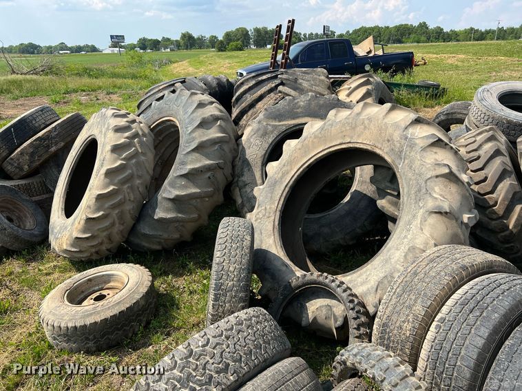 image for item II9078 Wheels and tires