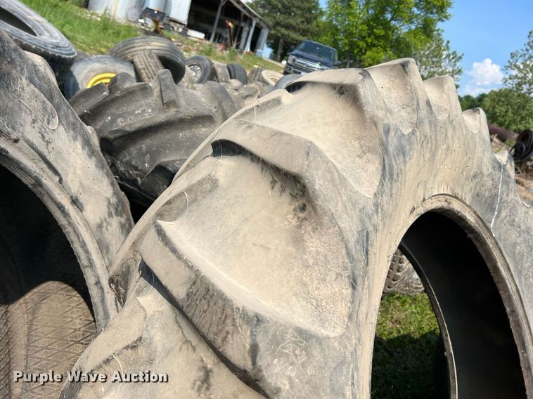 image for item II9078 Wheels and tires