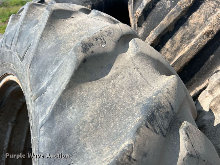 image for item II9078 Wheels and tires