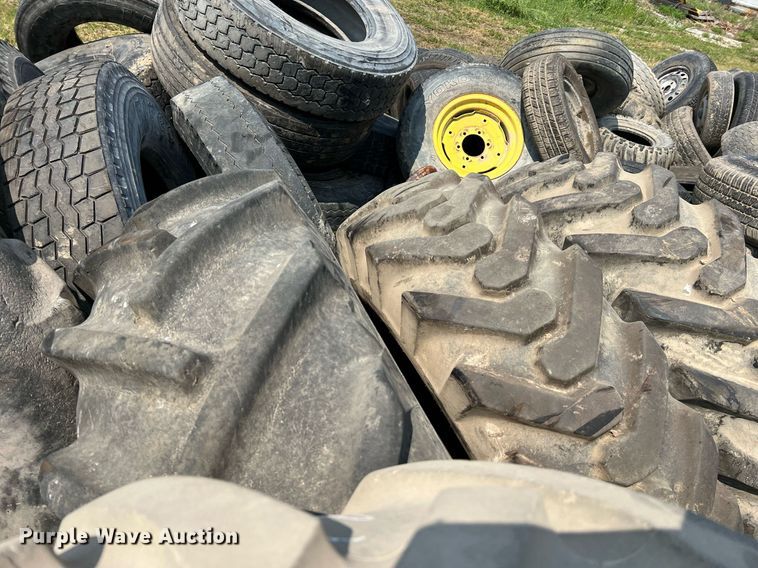 image for item II9078 Wheels and tires