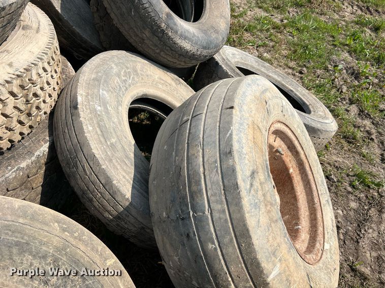 image for item II9078 Wheels and tires