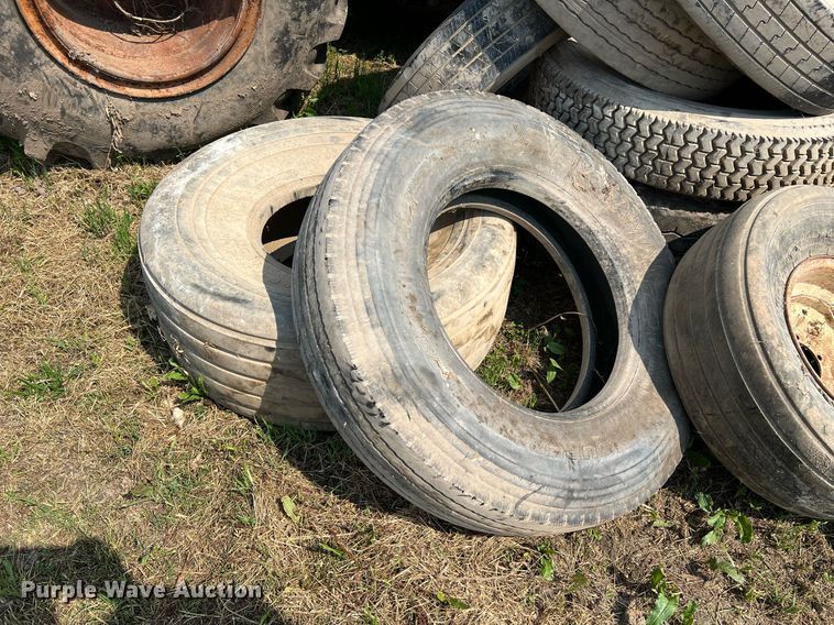 image for item II9078 Wheels and tires