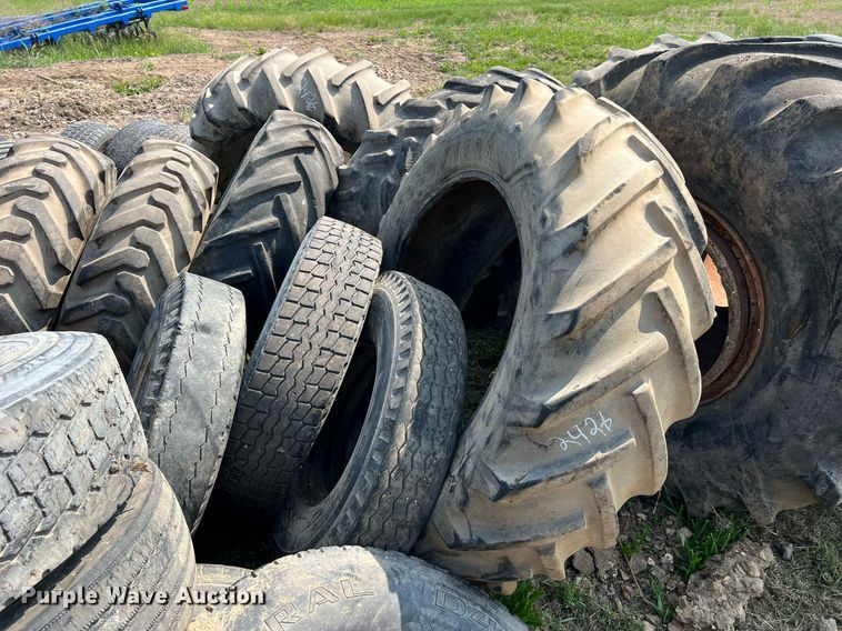 image for item II9078 Wheels and tires