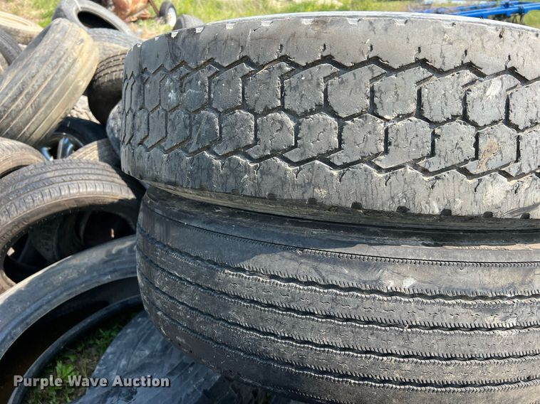 image for item II9078 Wheels and tires