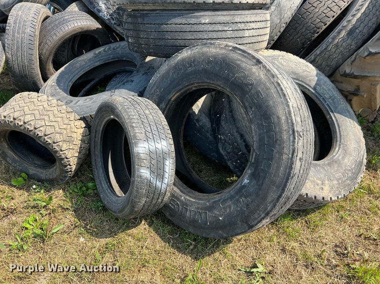 image for item II9078 Wheels and tires