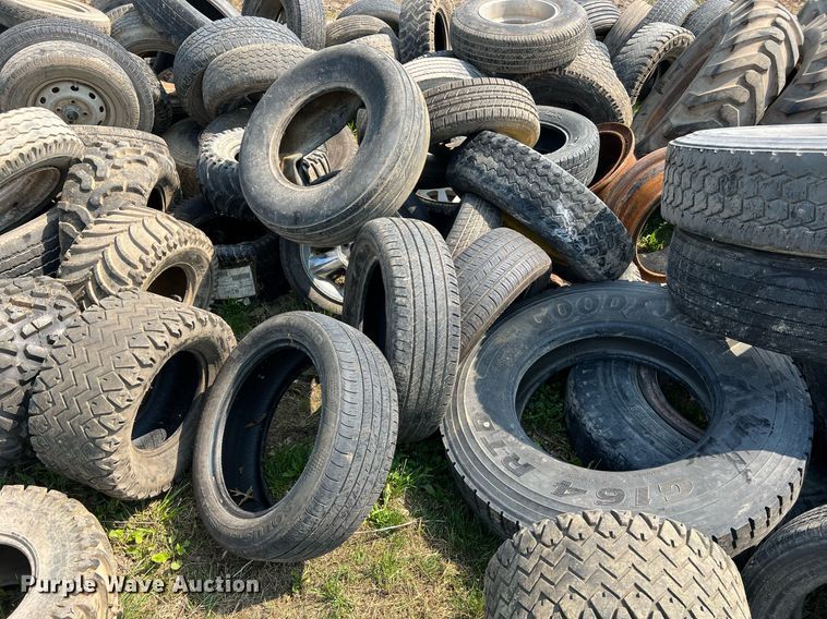 image for item II9078 Wheels and tires