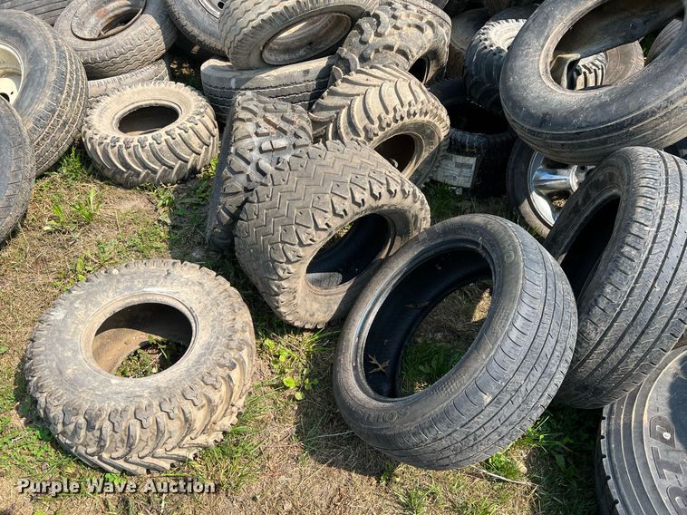 image for item II9078 Wheels and tires