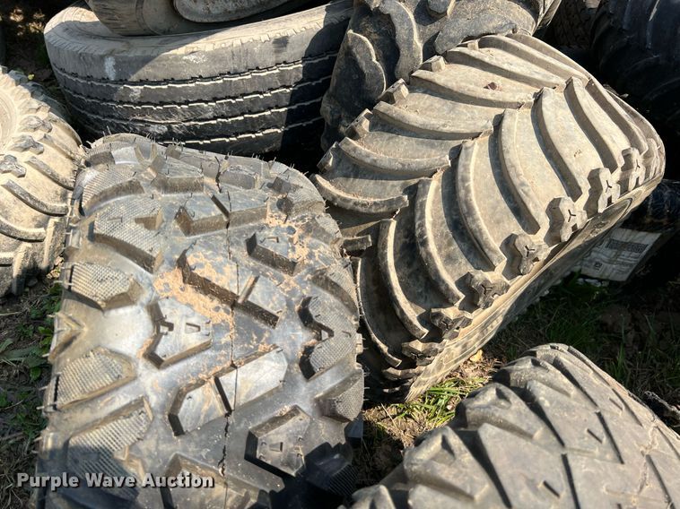 image for item II9078 Wheels and tires