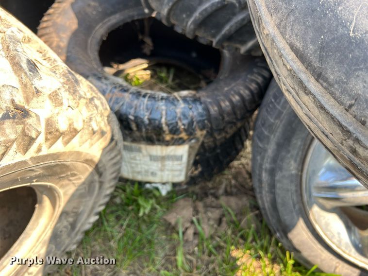 image for item II9078 Wheels and tires