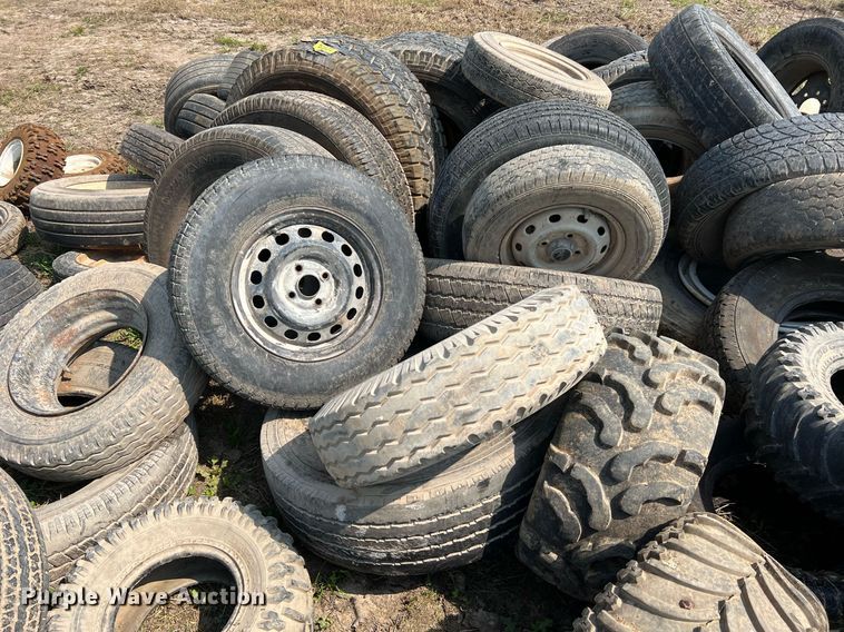 image for item II9078 Wheels and tires