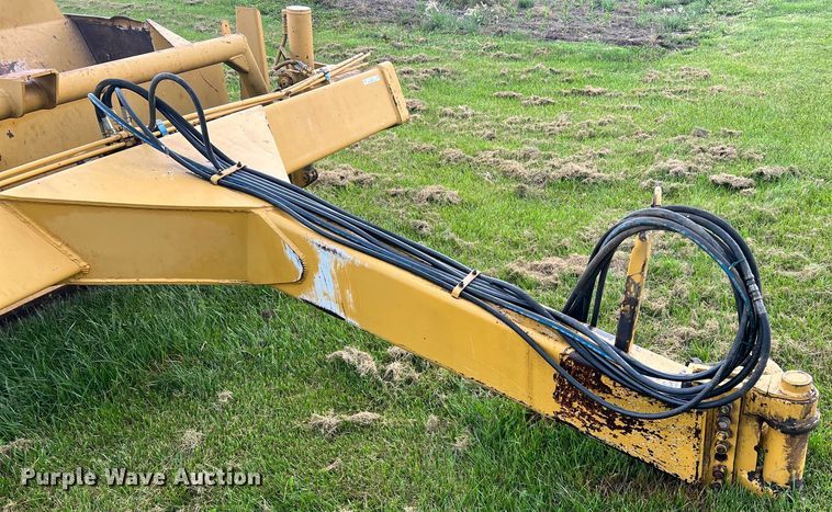 image for item II9080 Steiger 1410  scraper