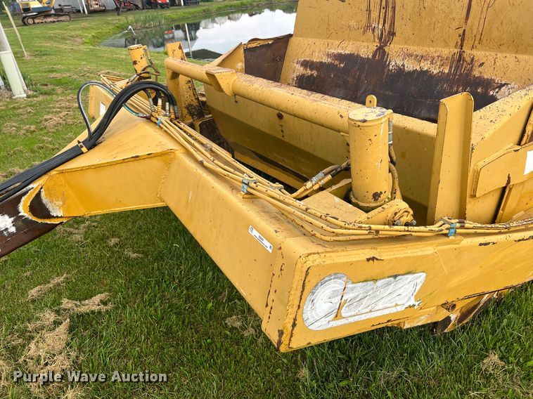 image for item II9080 Steiger 1410  scraper