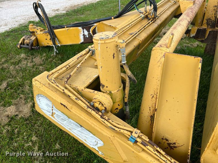 image for item II9080 Steiger 1410  scraper