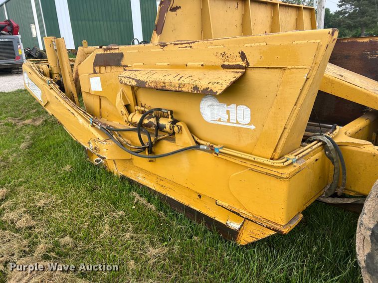 image for item II9080 Steiger 1410  scraper