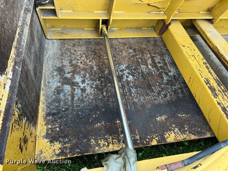 image for item II9080 Steiger 1410  scraper