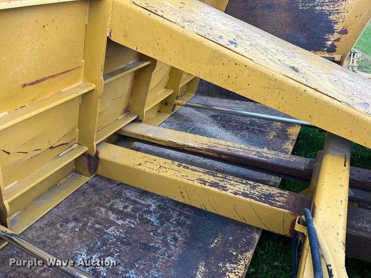 image for item II9080 Steiger 1410  scraper