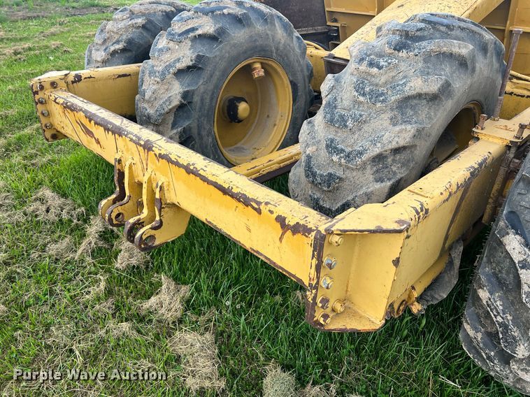 image for item II9080 Steiger 1410  scraper