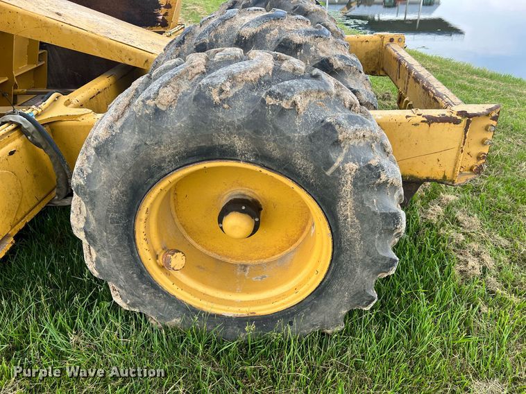 image for item II9080 Steiger 1410  scraper