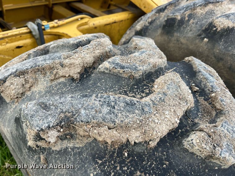 image for item II9080 Steiger 1410  scraper