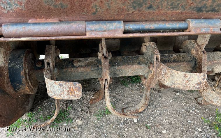 image for item II9081 Melroe Tiller 68  skid steer tiller