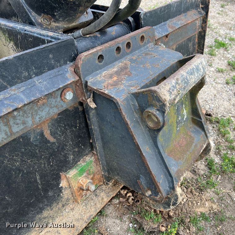 image for item II9083 Melroe 35004  skid steer breaker