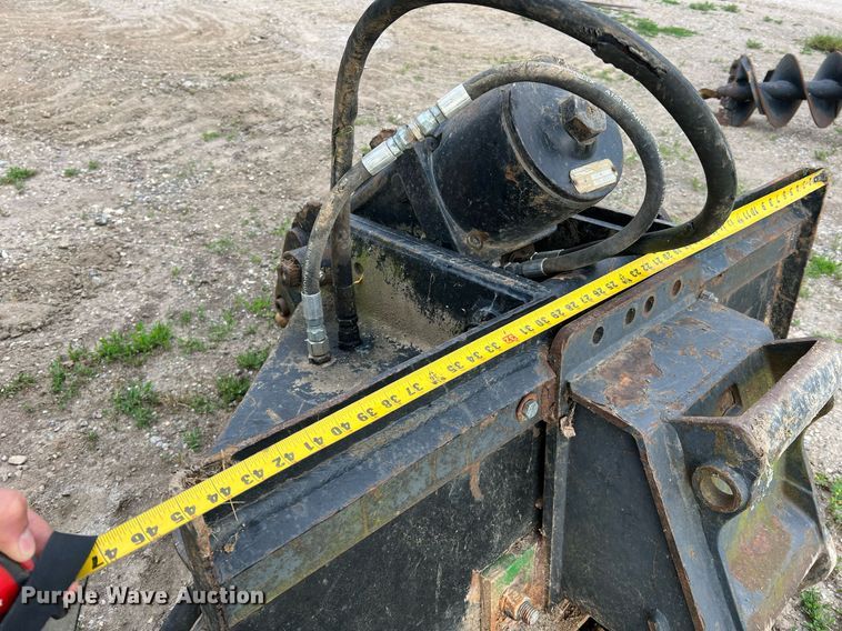 image for item II9083 Melroe 35004  skid steer breaker