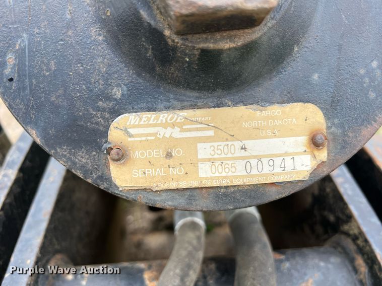 image for item II9083 Melroe 35004  skid steer breaker