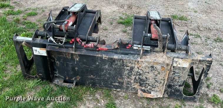 image for item II9084 Lowe G72  skid steer grapple bucket