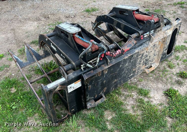 image for item II9084 Lowe G72  skid steer grapple bucket
