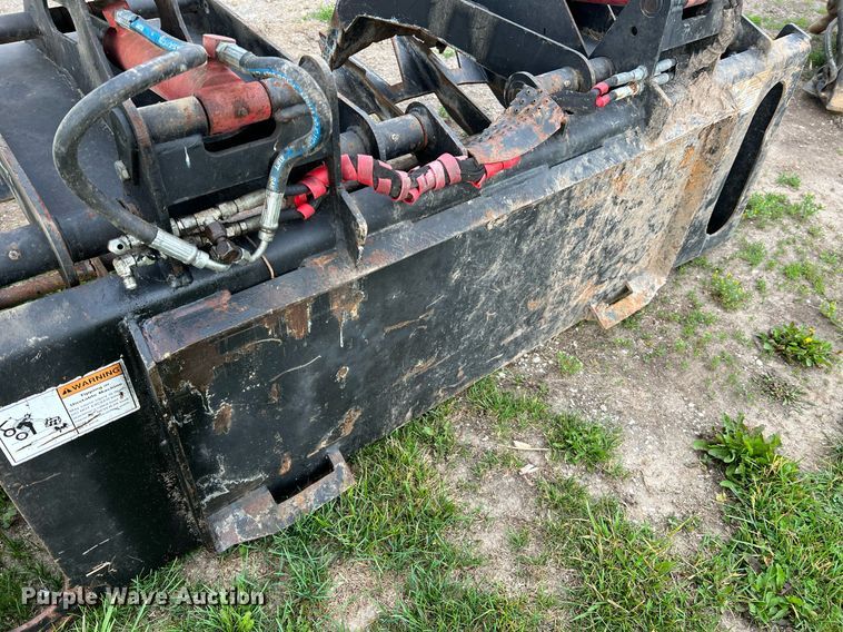image for item II9084 Lowe G72  skid steer grapple bucket