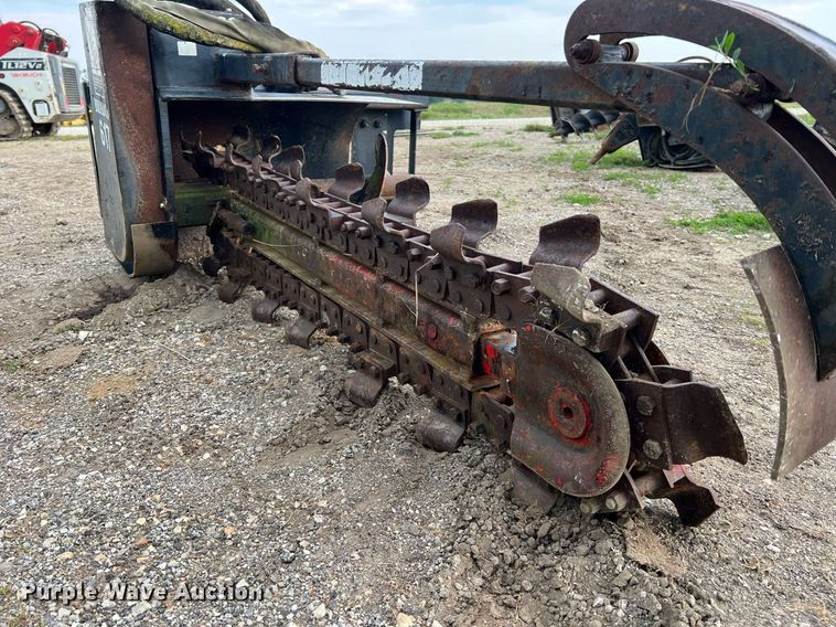 image for item II9085 Bradco 617  skid steer trencher