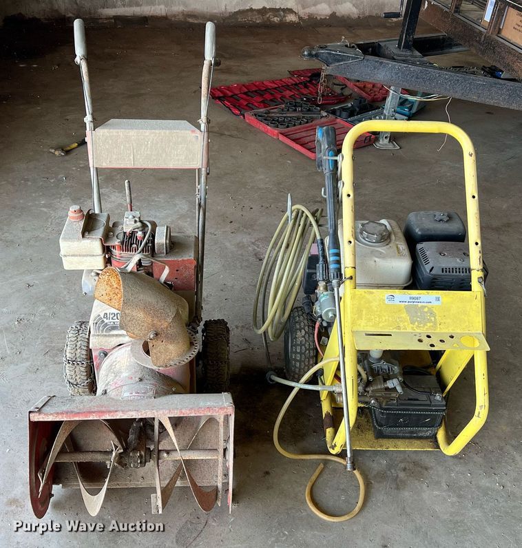 image for item II9087 (2) pieces of support equipment