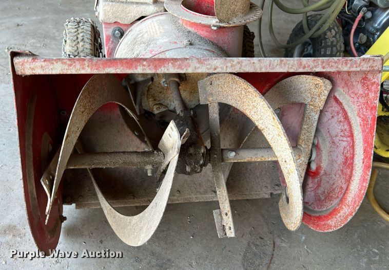 image for item II9087 (2) pieces of support equipment