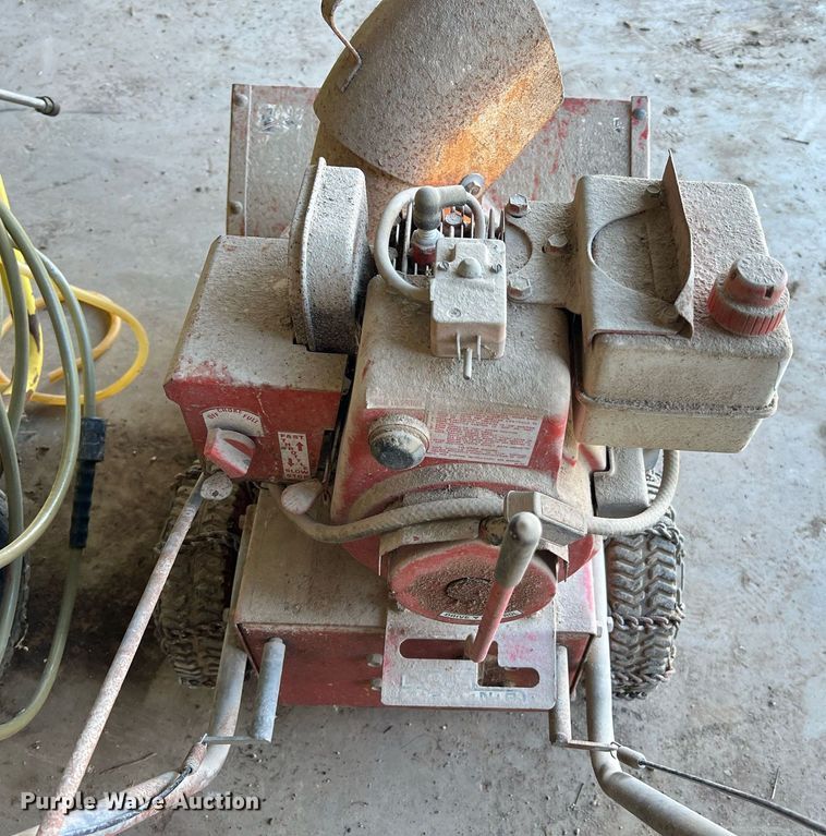 image for item II9087 (2) pieces of support equipment