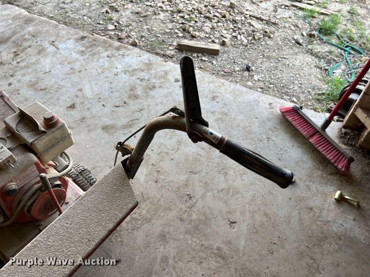 image for item II9087 (2) pieces of support equipment