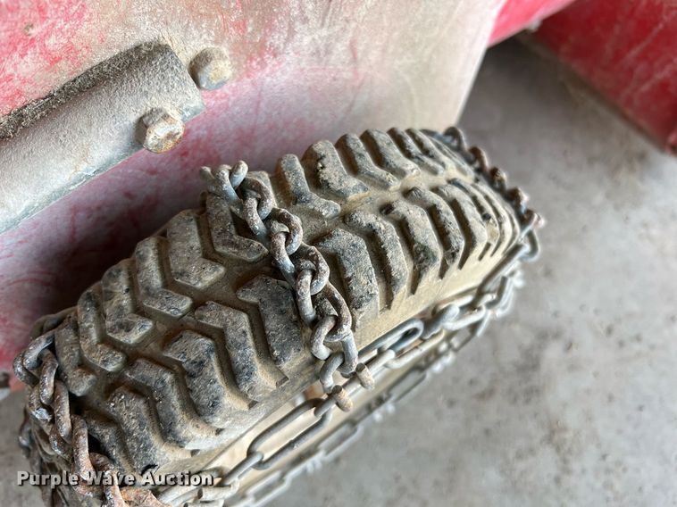 image for item II9087 (2) pieces of support equipment