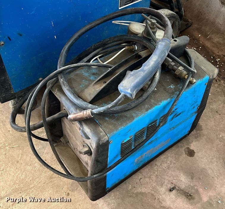 image for item II9090 (3) welders